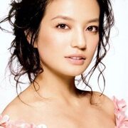 Triệu Vy bỏ tiền mua vai Tiểu Yến Tử?