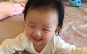 Thích thú với loạt ảnh dễ thương của con gái Từ Hy Viên