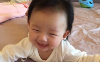 Thích thú với loạt ảnh dễ thương của con gái Từ Hy Viên