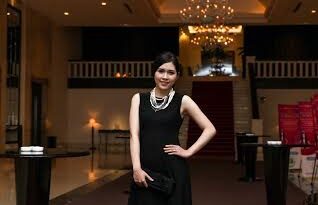 Vợ Minh Tiệp rạng ngời dự họp báo Hoa hậu Việt Nam