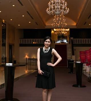 Vợ Minh Tiệp rạng ngời dự họp báo Hoa hậu Việt Nam