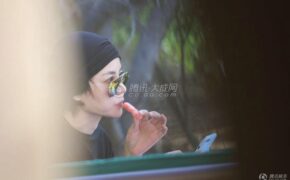 Bị chỉ trích vô trách nhiệm với con, Vương Phi tung ảnh đi nghỉ cùng con gái