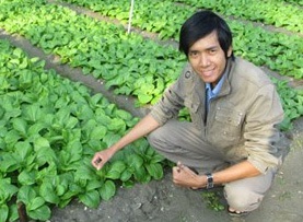 9X “hô biến” bùn thải ao tôm thành phân bón