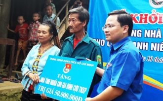 TW Đoàn xây nhà tình nghĩa cho vợ chồng cựu thanh niên xung phong nghèo