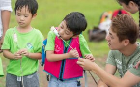 Nhóc tì nhà Đăng Khôi càng lớn càng bảnh bao