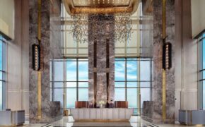 Xem pháo hoa mừng Quốc khánh từ khách sạn cao nhất Đông Nam Á