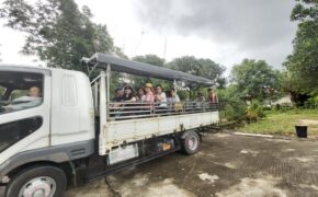 Kỳ lạ đất nước “đàn ông cũng mặc váy như phụ nữ” ngay gần Việt Nam