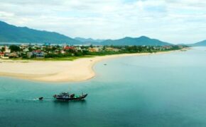 Nhiều hoạt động đặc sắc trong Năm du lịch quốc gia khu vực duyên hải Bắc Trung bộ