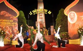 Tuổi trẻ thủ đô thắp nến tri ân các anh hùng liệt sỹ