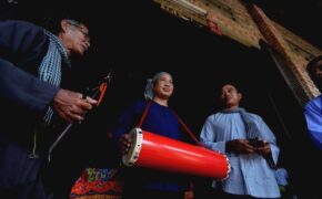 Độc đáo hát Sắc bùa làng Phú Lễ