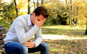 Căng thẳng vì chồng thưởng Tết gấp 15 lần vợ