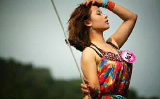 Ngắm “tiên nữ” rạng ngời giữa kỳ quan đá