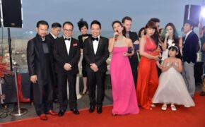 Hồng Nhung tái xuất hoàn hảo trong đám cưới Đoan Trang