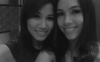 Hoàng My chung phòng với Hoa Hậu Malaysia