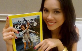 Khám phá những món quà trong hành lý của Hoàng My