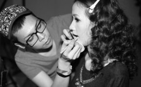 Gặp 9X “phù phép” cứu khuôn mặt Hoàng Thùy Linh