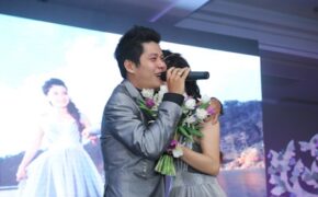 Nguyễn Văn Chung rơi lệ trong đám cưới