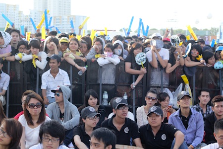 Những tiếc nuối trong đêm SoundFest với BigBang và Tata Young