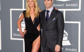 Siêu mẫu xinh đẹp chia tay ca sỹ điển trai