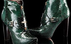 Quyến rũ với BTS giày 2010 của Escada