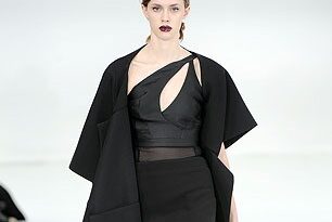 BST đông 2010 của Antonio Berardi