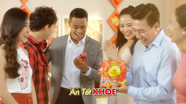 Clip “Món quà sức khỏe” đang dẫn đầu lượt xem trong clip quảng cáo Tết 2019 - 3