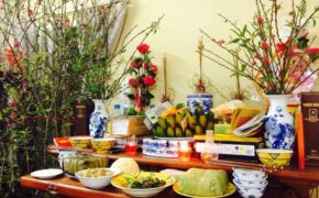 Chuyên gia phong thủy hướng dẫn cách lau dọn, bài trí bàn thờ gia tiên ngày Tết