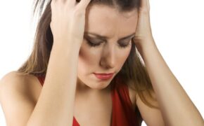 Không muốn bỏ rơi người yêu nhưng cần khoảng trời riêng…