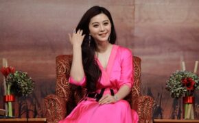 Phạm Băng Băng rực rỡ váy hồng