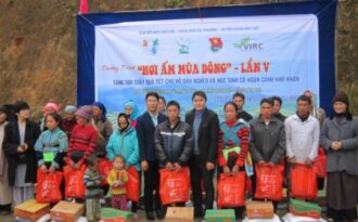 Mang Tết đến với người nghèo vùng cao