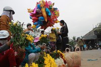 Tấp nập phiên chợ quê ngày 28 Tết