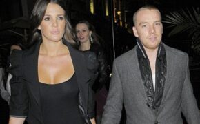 Hoãn cưới, hoa hậu mất vương miện vẫn vui vẻ bên bạn trai