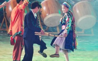 Tưng bừng tôn vinh ngày hội văn hóa các dân tộc Việt Nam