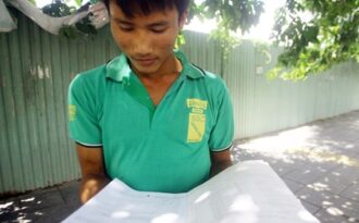 Thần tượng ở đâu xa!