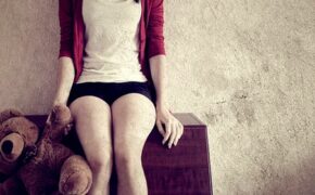 Muôn nẻo “đầu độc” trái tim khi thất tình