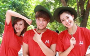 Hàng ngàn bạn trẻ háo hức lập kỷ lục thế giới