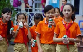 Vinamilk tiên phong trong sữa học đường, vì một Việt Nam vươn cao
