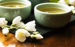 Vì sao trà hoa nhài lại chính là “thức uống số 1” cho ngày hè?