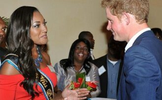Hoa hậu Bahamas muốn cưới Hoàng tử Anh