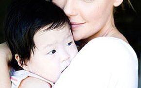 “Tôi rất đau khổ khi con không “nhận” mẹ”