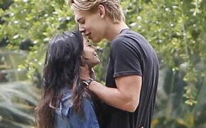 Vòng quanh thế giới giải trí ngày 5/5