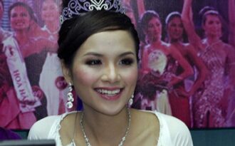 Clip Hoa hậu Diễm Hương chia sẻ cùng độc giả Dân trí