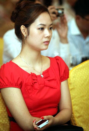 Những Hoa hậu Việt “chạy trốn” giới showbiz