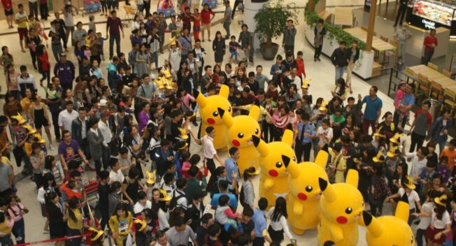 Giới trẻ Việt Nam phát cuồng với lễ hội Pikachu