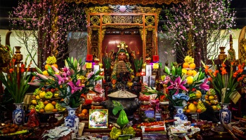 Những lưu ý trong việc bài trí bàn thờ gia tiên ngày Tết