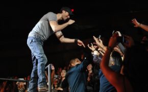 Vòng quanh thế giới giải trí ngày 6/11