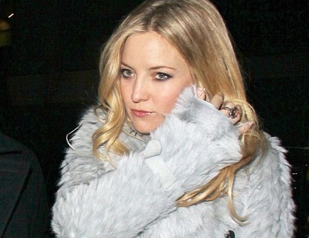 Kate Hudson giải thích lý do giấu chuyện bầu bí