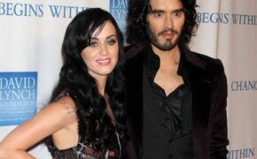 “Ngay cuộc hẹn đầu tôi đã được tặng kim cương”