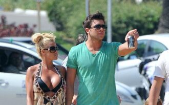 Người mẫu Leandro Penna lại muốn cưới siêu mẫu “ngực bự”