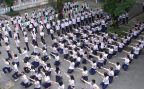 Teen Lê Hồng Phong nhảy flashmob hoành tráng thay lời chia tay